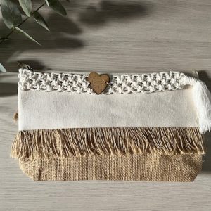 Neceser wairua hecho a mano