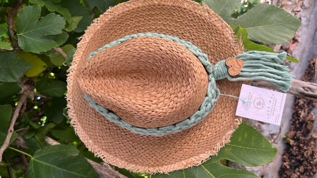 Sombrero alma hecho a amno y sostenible. Handmade.