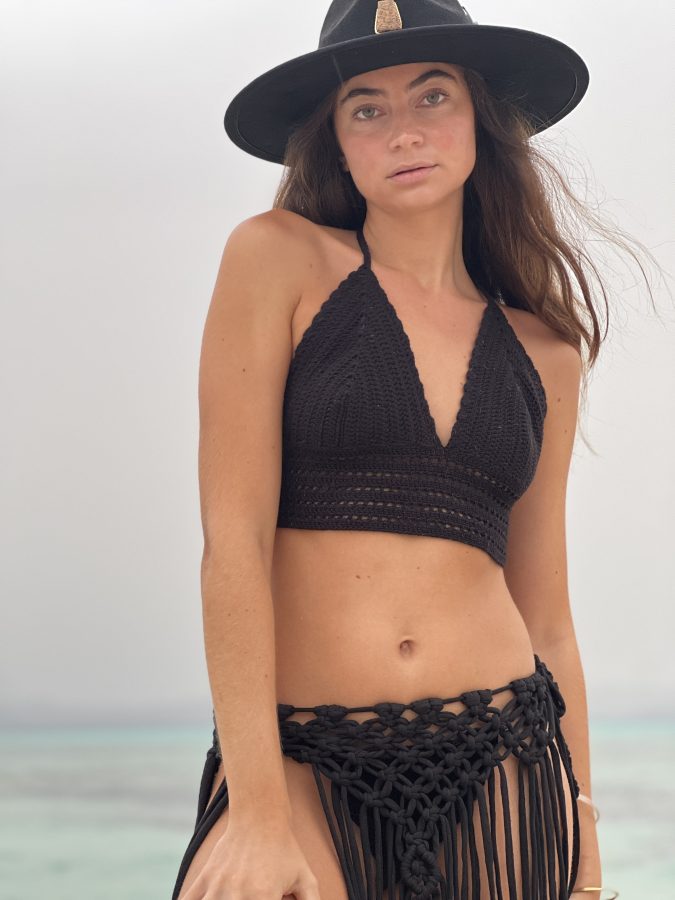 Tops hechos 100 % a mano. Materiales ecológicos y sostenibles. Moda España. Producción nacional.